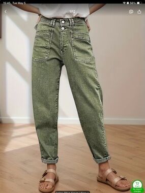 Mid-rise relaxed fit, Never worn